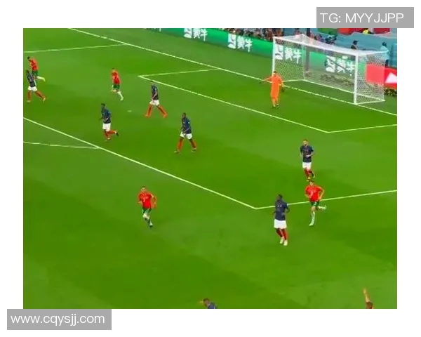 足球明星新老对比视频揭秘昔日辉煌与今日风采的精彩瞬间